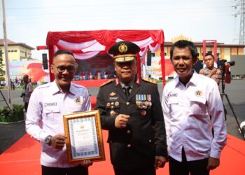 Ketua PWI Lampura bersama Kapolda Lampung