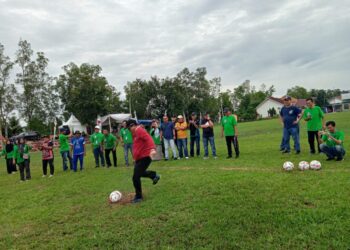 turnamen sepak bola metro