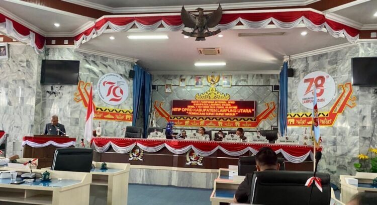 Rapat paripurna DPRD Lampura