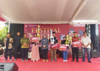 Festival Musik Demokrasi KPU Metro