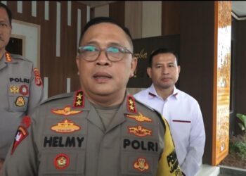 Kapolda Lampung Irjen Helmy Santika saat dimintai keterangan beberapa waktu lalu.
(Dok Lampost.co)