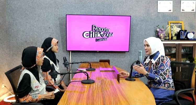 Bunda PAUD Lampung, Purnama Wulan Sari Mirza dalam Dialog Spesial Metro TV Lampung “Reporter Cilik Digital Lampung Post”, Selasa, 22 Juli 2025. (Foto: Lampung Post/Hendrivan Gumay)