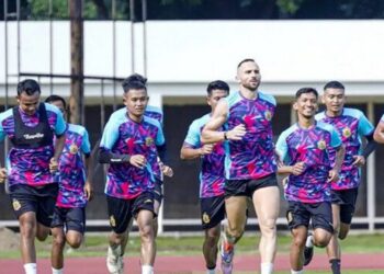 latihan para pemain Bhayangkara Presisi Lampung FC