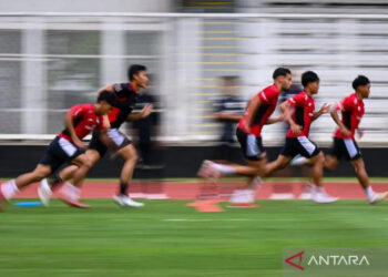 08OLAHRAGA-FA1 (foto pendamping HL)-29NOV