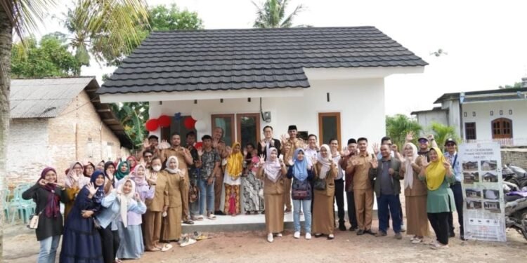 PT Gunung Madu Plantations Bangun 24 Rumah untuk Warga Sekitar