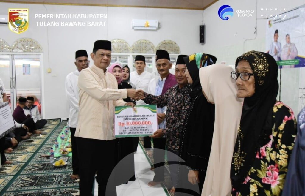 Safari Ramadan di Gunungterang, Firsada Janjikan Pembangunan Jalan