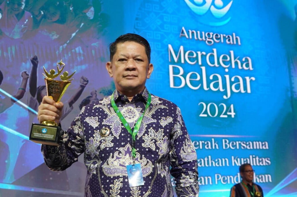 Firsada Terima Penghargaan Anugerah Merdeka Belajar Kategori Pemerintah Daerah Transformatif Tahun 2024