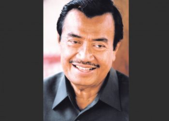 Gubernur Lampung Mempersembahkan Penghargaan untuk Mendiang Oemarsono