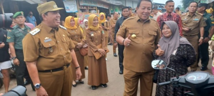 Jelang Iduladha, Gubernur Arinal Djunaidi Sidak Pasar Tradisional di Lampung Timur