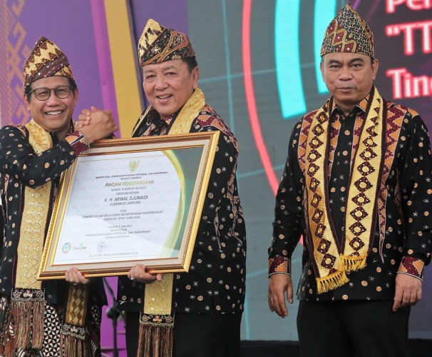Gubernur Lampung Dapat Penghargaan dari Kemendes PDTT