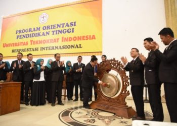 Mahasiswa Baru Teknokrat Ikuti Kuliah Umum