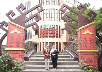 Mahasiswa Pendidikan Matematika UTI Wakili LLDIKTI II ONMIPA 2023