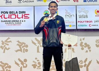 Mahasiswa Teknokrat Fahrel Apriansyah Raih Emas Karate di PON Bela Diri