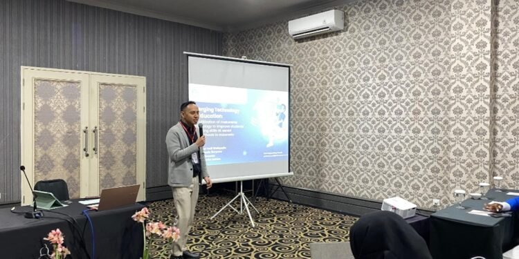 Dosen Universitas Teknokrat Raih Best Presenter Award di Ajang Internasional