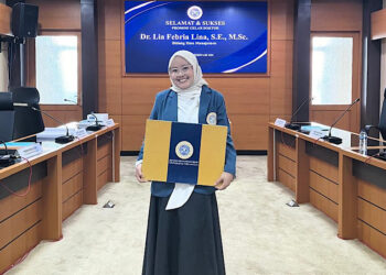 Dr Lia Febria Lina SE MSc