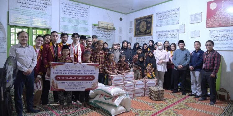 Teknokrat Salurkan Zakat Mal ke Panti Asuhan Al Hidayah