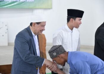Rektor Dr. H.M. Nasrullah Yusuf, S.E., M.B.A. berdedikasi atas pembangunan dan memakmurkan Masjid Agung Al Hijrah hingga dikenal luas, bahkan sampai mancanegara.