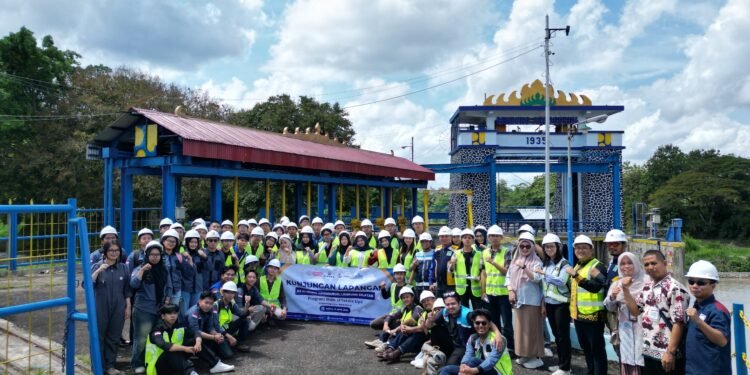 Belajar dari Bendungan Argoguruh, Mahasiswa Teknik Sipil Teknokrat Asah Kepekaan Infrastruktur