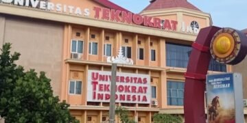 FEB Teknokrat Cetak Entrepreneur Muda dan Profesional Bisnis Siap Pakai