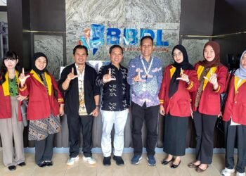 Mahasiswa Teknokrat Kembangkan Buku 3 Bahasa Bersama Balai Bahasa Lampung