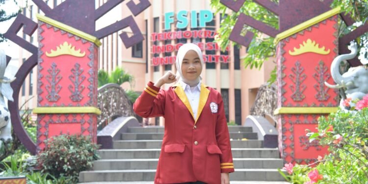 Nadila Ade Yolanda, mahasiswa Program Studi (Prodi) Pendidikan Matematika UTI