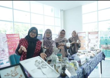 Mahasiswa Saintek UIN RIL Tunjukkan Inovasi dalam Academic Expo IC-HaSTI