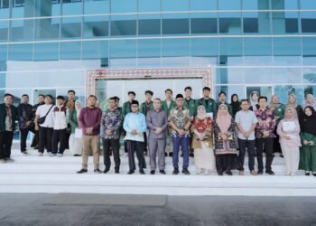 Sebanyak 38 mahasiswa UIN Raden Intan Lampung menerima bantuan pendidikan dari Anggota DPD RI Ahmad Bastian SY. Bantuan diminta dimanfaatkan untuk menunjang studi