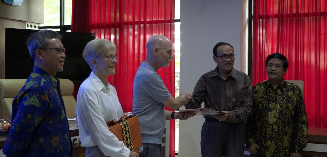 Pascasarjana Adakan International Guest Lecture Kolaborasi HETI Project 2024