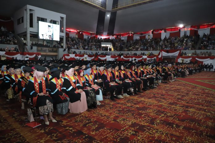 Wisuda Periode VII