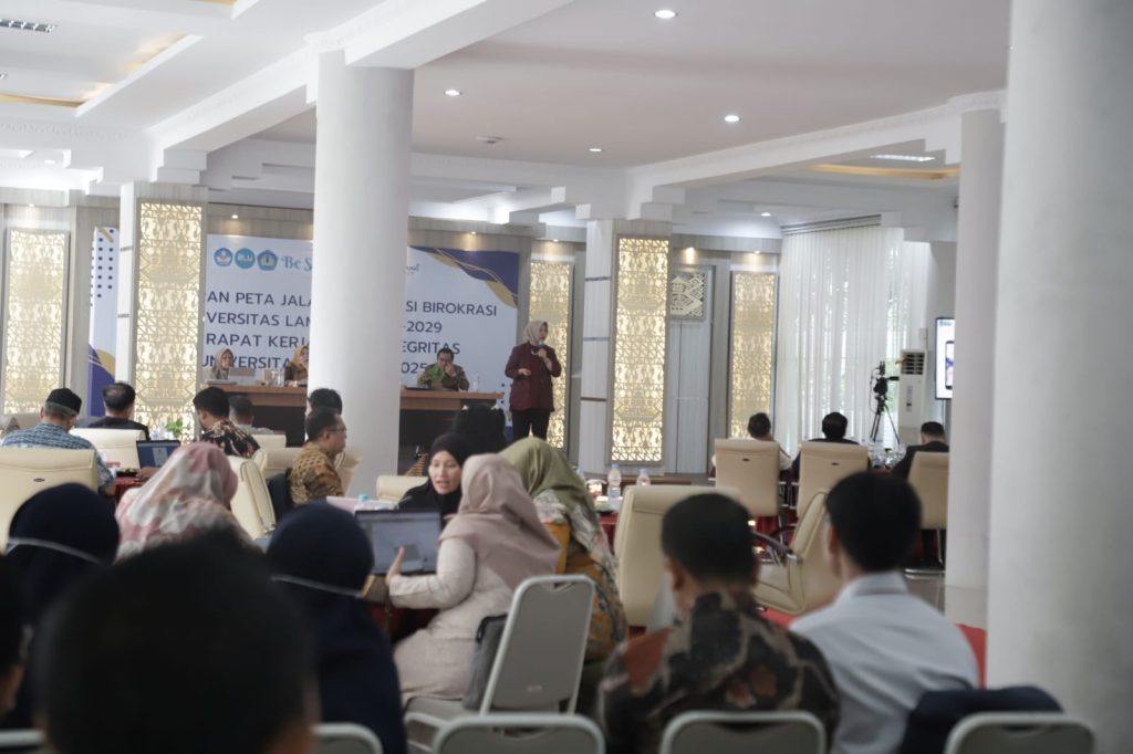 Unila Luncurkan Buku Peta Jalan Reformasi Birokrasi 2025-2029