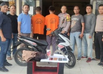 2 Remaja Lampura Jambret Ponsel di Lambar