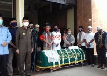 Jenazah Mantan Wagub Lampung Subki E. Harun Dikebumikan Hari Ini