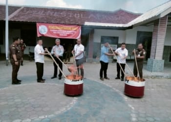 Barang Bukti di Kejari Tubaba Dimusnahkan