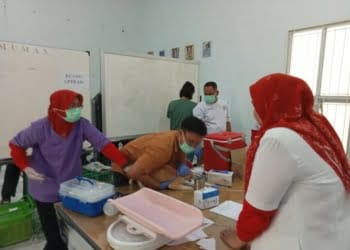 Disnakkeswan Lamsel Gratiskan Vaksin Rabies
