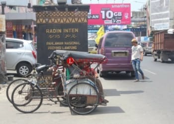Perjuangan Tukang Becak, Bertahan dari Gempuran Teknologi