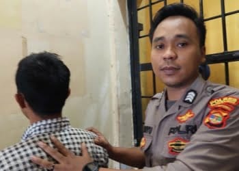 Pelaku Penganiayaan di Pematang Sawa Serahkan Diri ke Polres Tanggamus