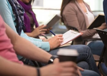 Gen Z Disebut Lembek Karena Kesehatan Mental Terganggu Hadapi ‘Dosen Killer’