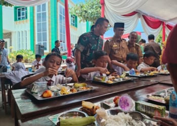 Pangdam II Sriwijaya Cek Dapur Masuk Sekolah di Lampung Tengah