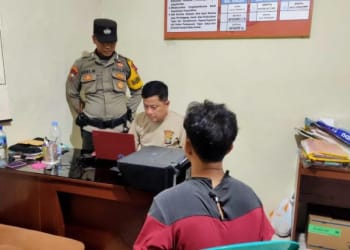 Pelaku Penjabretan Handphone Di Lamtim Ditangkap, Polisi Temukan Ganja