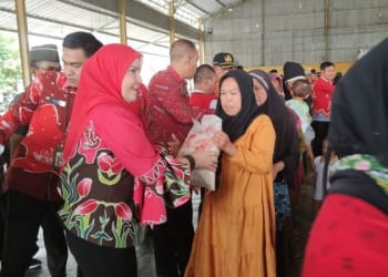 Pemkot Bandar Lampung Bagikan Beras ke 66.505 KPM