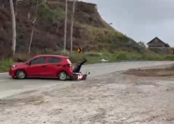Viral Video Mobil Perampok Kabur dan Tabrak Polisi