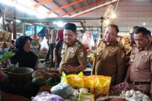 Pastikan Sembako di Tulangbawang Barat Aman