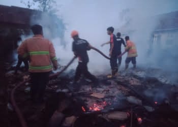 Ditinggal Jemput Anak, Rumah Nurhayati Ludes Terbakar