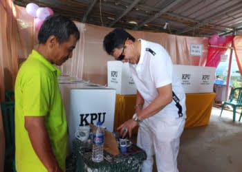 Edward Syah Pernong Pulang Kampung, Nyoblos di TPS 006 Kaliawi Persada