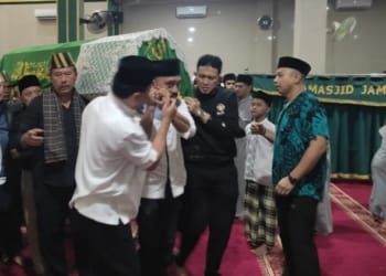 Gubernur hingga Mantan Danrem Iringi Pemakaman Maryam Zanariah