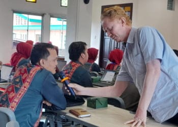 Pelatihan jurnalistik terpadu bagi dosen dan tenaga kependidikan. (Foto: Lampost.co)