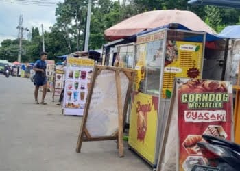 Berkah Ramadan Pegadang Takjil Dadakan