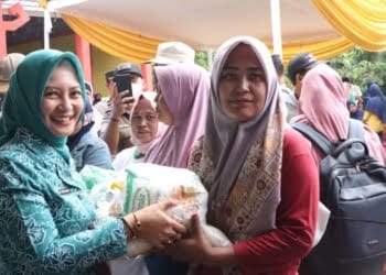 Pasar Murah yang diadakan oleh Pemkab Lamteng. (Foto: Dok Kominfo)