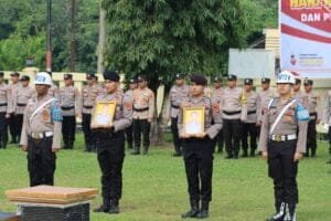 Polres Way Kanan Berhentikan Dua Personil Polri   