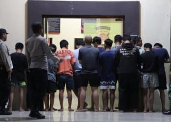 Polsek dan Koramil Kota Agung Amankan Remaja Perang Sarung